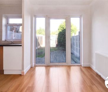 3 bedroom terraced house to rent - Photo 2
