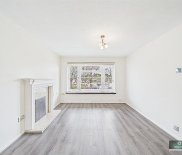 Rosedale Close, Gossops Green - Photo 1