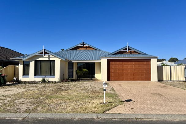 6 Ballarat Court, - Photo 1