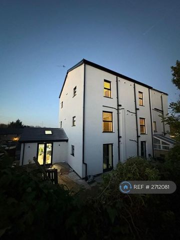 1 bedroom in a house share to rent - Photo 5