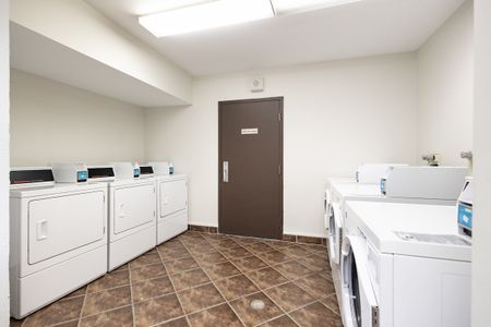 Le St-Laurent Apartments - 1 Bedroom - Photo 2