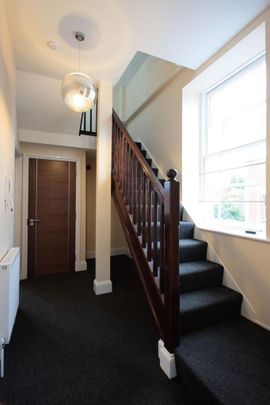 5 bedroom apartment to rent - Photo 1