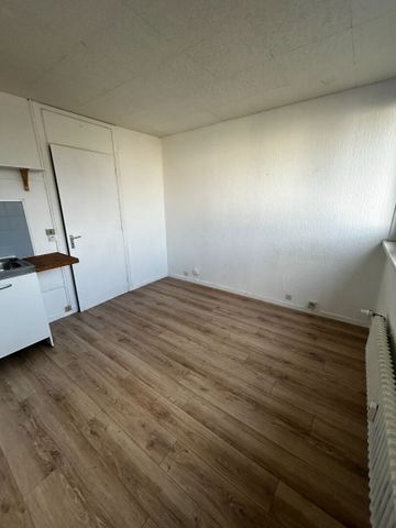 Location Appartement 1 pièce 17m² LILLE 59000 - Photo 5