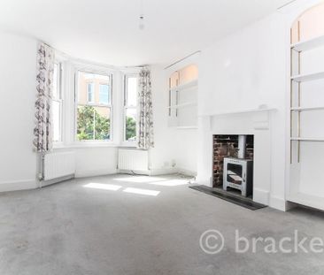 4 bedroom semi-detached house to rent - Photo 3