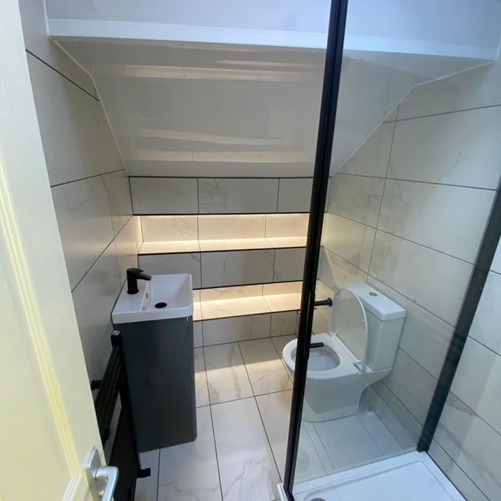 6 Bed Semi-Detached House, Albert Edward Road, L7 - Photo 1