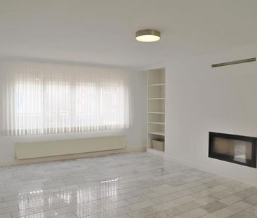 Ruim duplex appartement met groot terras in het centrum - Foto 3