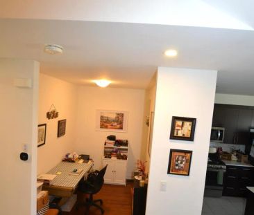 257 FINSBURY AVENUE - Photo 3