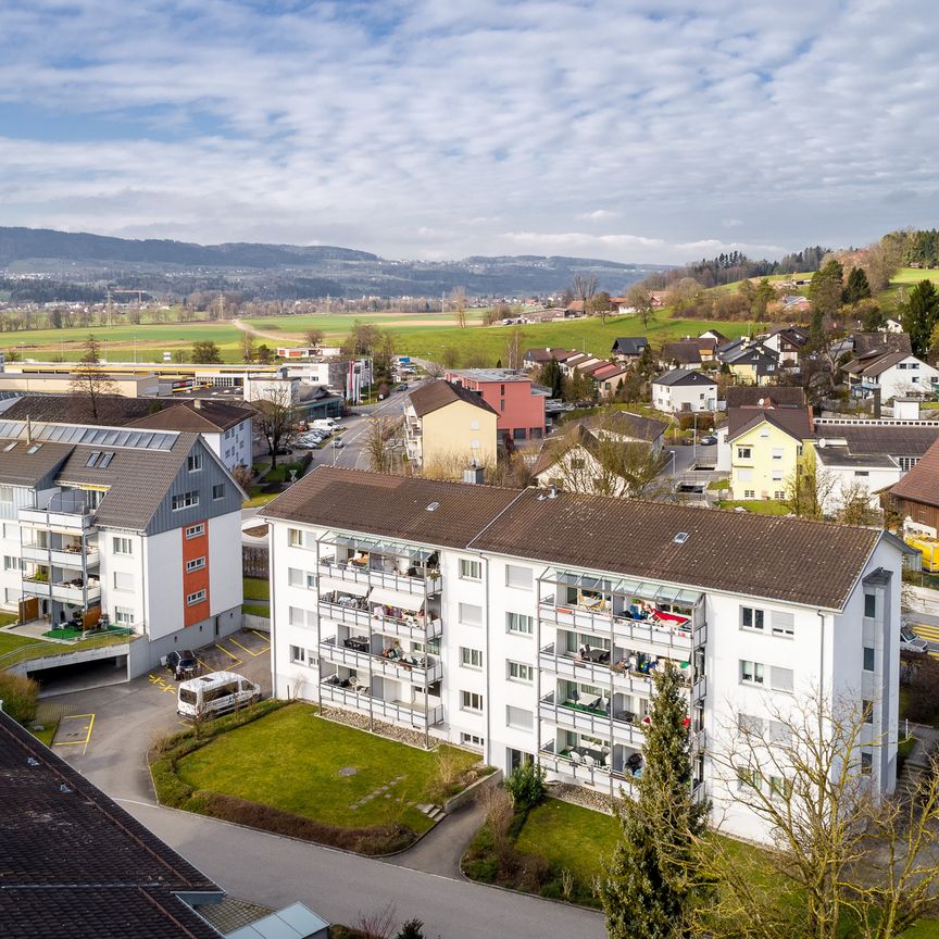 Charmante Wohnung in gepflegter Liegenschaft - Foto 1