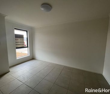 3 bedroom home in Blakeview! - Photo 1