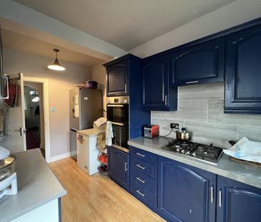 1 bedroom in a house share to rent - Photo 3