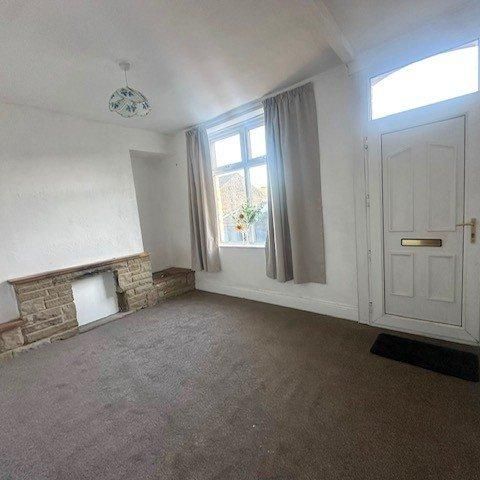 4 bedroom terraced house to rent - Photo 1