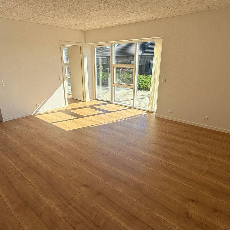 Mette Thomsens Vej 38, 6000 Kolding - Photo 1