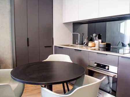 3 Bed Duplex - Photo 3