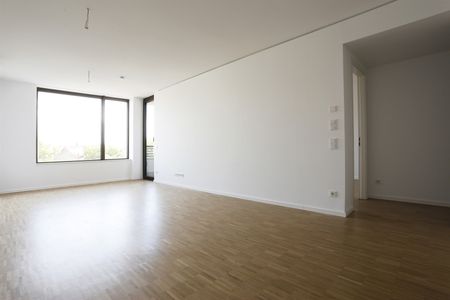 Moderne 2-Zimmer-Wohnung mit Loggia nahe Alexanderplatz - Photo 2