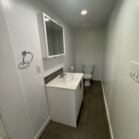 Blueridge Apartments - Photo 4