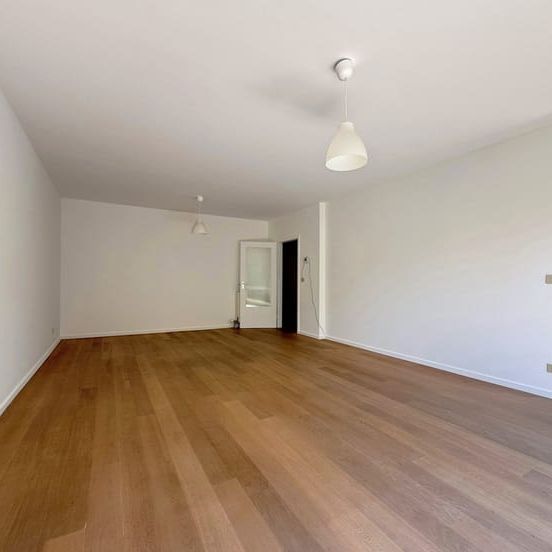 Appartement te huur - foto 1