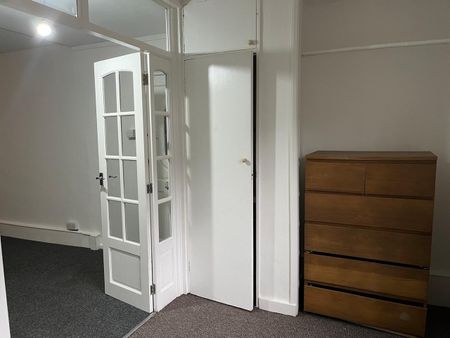 1 Bed Flat, Holmesdale Road, SE25 - Photo 4