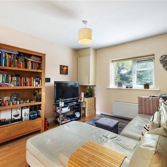 16 Errigal House Eglinton Court Dublin 4 - Photo 1