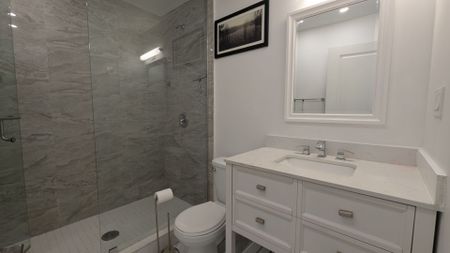 For Lease - 2199 Gerrard Street Unit# 4, Toronto, Ontario - Photo 3