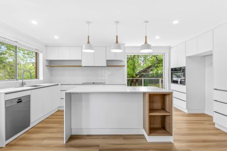 Bright & Renovated 3-Bedroom Home with Stunning Green Views – - Photo 5