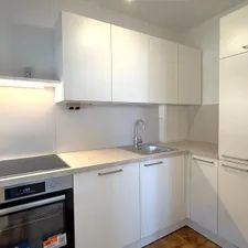Wohnung im 4. Stock | Heizung + Warmwasser inkludiert | *PROVISIONSFREI* - Photo 2