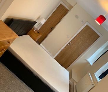 2 bedroom house share to rent - Photo 3