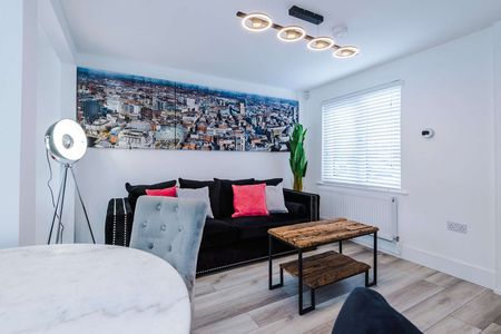 Sandal Street - Photo 5