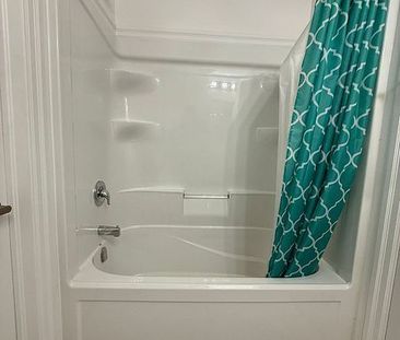 For Lease - 3013 Petty Road, London South, Ontario - Photo 3