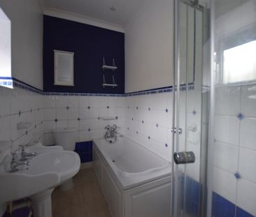 2 Bedroom End Terrace To Let - Photo 5