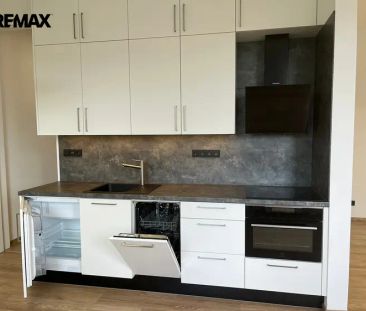 Pronájem krásného bytu 1+kk 34 m - Fotografie 1