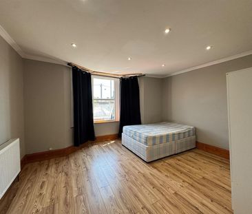 2 Bed Flat, Woodlands Park Road, N15 - Photo 1