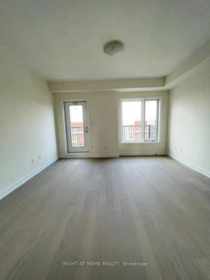 Condo Townhouse For Lease | W9251124 - Photo 1