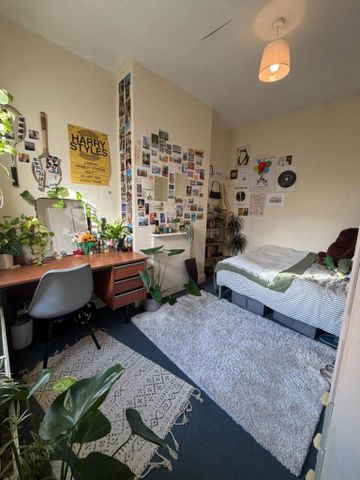 4 bedroom terraced house to rent - Photo 3