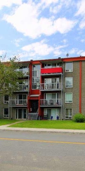 ***RÉSERVÉ*** - Photo 2