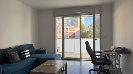 T2 ROUEN AVEC BALCON ET PARKING - Photo 5