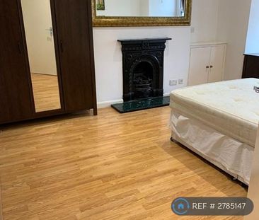 1 bedroom in a flat share to rent - Photo 4