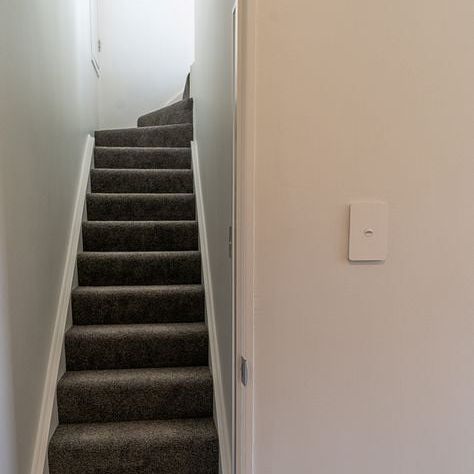 Charming Home in Ngaio! - Photo 1