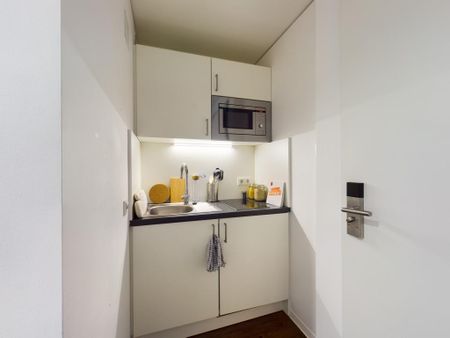 Basic Bude 1.03.29 - Photo 4