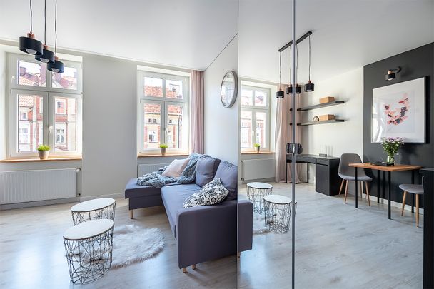 Legnica, Żwirki i Wigury – Mikrokawalerka na wynajem - Zdjęcie 1