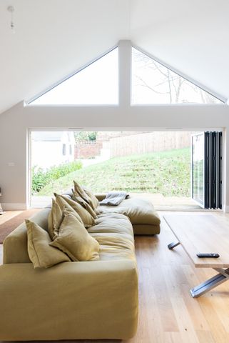 Guildford Road Westcott, Dorking - 2 bedrooms Property for lettings - Seymours - Photo 5