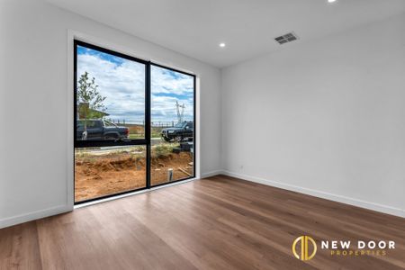 7 Bolza Street, Macnamara ACT 2615 - House For Rent | Domain - Photo 2