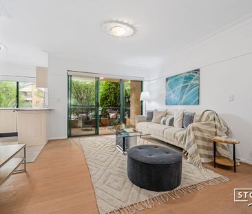 Modern Living in a Prime Westmead Location - Photo 6