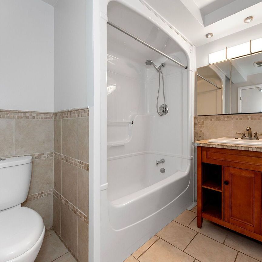 For Lease - 1847 Will Scarlett Drive, Mississauga, Ontario - Photo 1