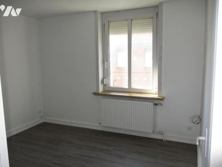 Templemars,maison 1930 renovée, 72m2, 2 chambres, jardinet. 769€ . Frais: 845€, Dispo - Photo 3