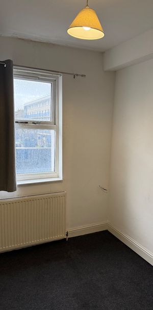 2 Bed Flat, Green Lanes, N16 - Photo 1