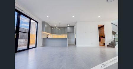 Introducing Box Hill's Finest Brand-New Semi-Detached Home – DON'T MISS - Photo 3
