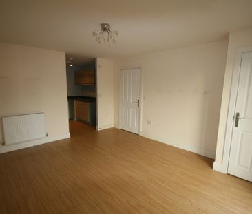 Suffolk Drive, Gloucester, with dedicated parking - Photo 3