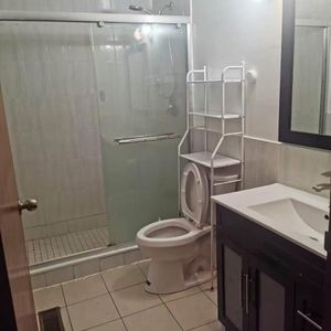 For Lease - 137A MARKHAM Street Unit# MainFlr, Toronto, Ontario - Photo 3