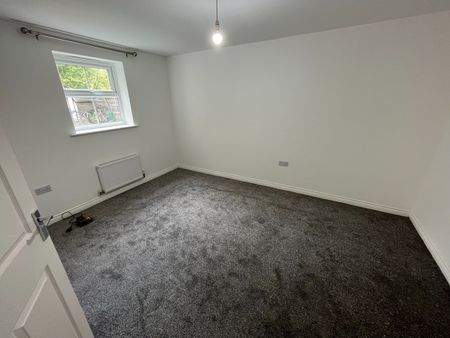 2 Bed Maisonette, Appleton Street, M8 - Photo 4