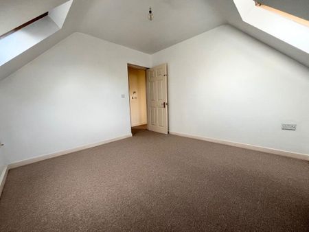 PORTCHESTER ROAD, SPRINGBOURNE - Photo 3